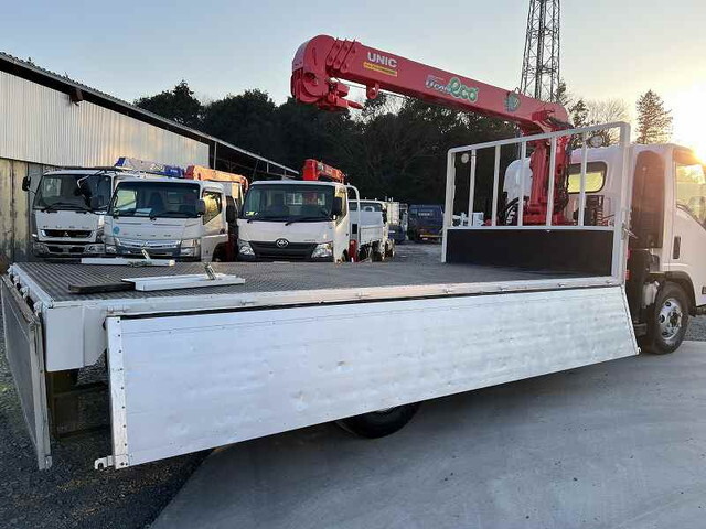 いすゞエルフクレーン4段小型（2t・3t）[写真20]