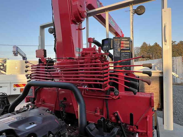 いすゞエルフクレーン4段小型（2t・3t）[写真23]