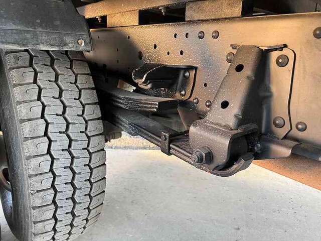 いすゞエルフクレーン4段小型（2t・3t）[写真28]