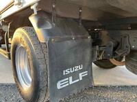 いすゞエルフクレーン4段小型（2t・3t）[写真31]