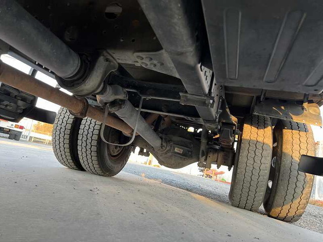 いすゞエルフクレーン4段小型（2t・3t）[写真32]