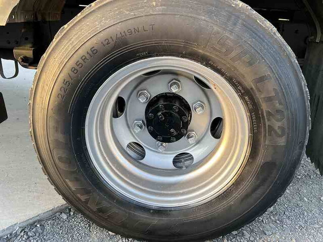 いすゞエルフクレーン4段小型（2t・3t）[写真33]