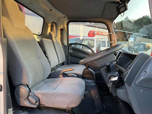 いすゞエルフクレーン4段小型（2t・3t）[写真35]