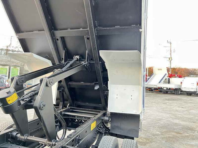 日野レンジャーダンプ中型（4t）[写真14]