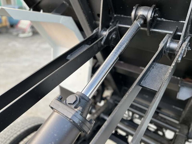 日野レンジャーダンプ中型（4t）[写真16]