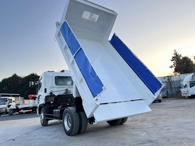 日野レンジャーダンプ中型（4t）[写真02]