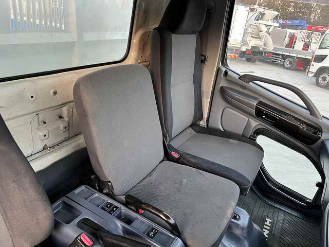 日野レンジャーダンプ中型（4t）[写真36]