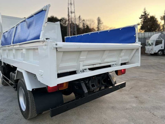 日野レンジャーダンプ中型（4t）[写真09]