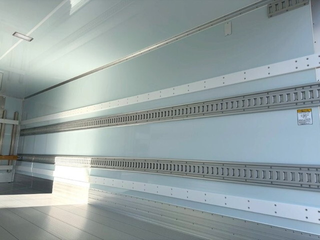 日野レンジャー冷凍車（冷蔵車）中型（4t）[写真10]