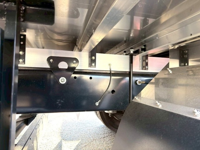 日野レンジャー冷凍車（冷蔵車）中型（4t）[写真15]