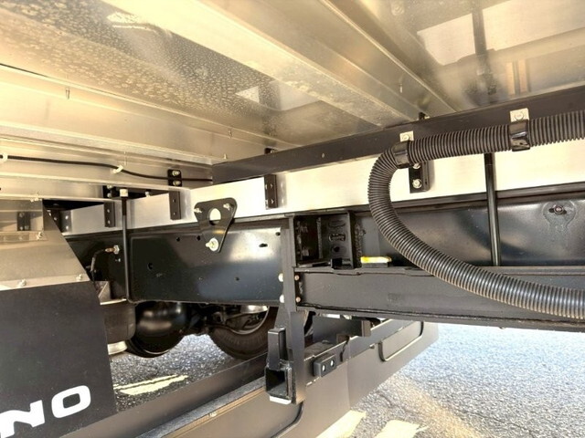 日野レンジャー冷凍車（冷蔵車）中型（4t）[写真16]