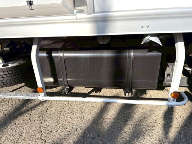 日野レンジャー冷凍車（冷蔵車）中型（4t）[写真17]