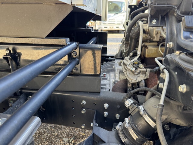 三菱ふそうキャンターダンプ小型（2t・3t）[写真25]