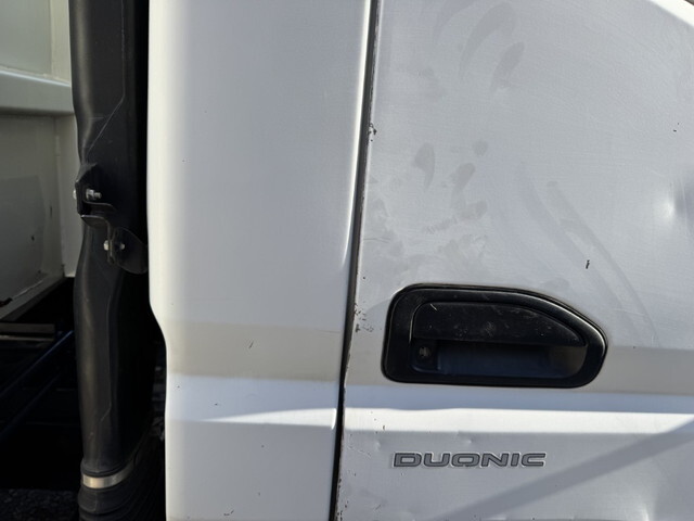 三菱ふそうキャンターダンプ小型（2t・3t）[写真28]