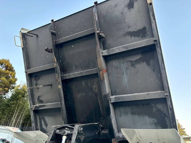 三菱ふそうキャンターダンプ小型（2t・3t）[写真33]