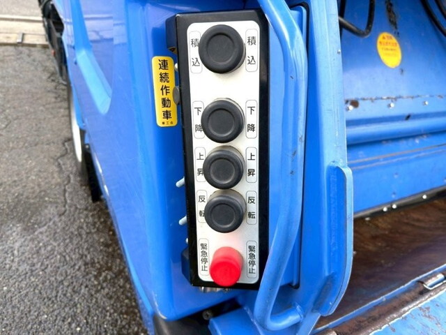 いすゞエルフパッカー車（塵芥車）小型（2t・3t）[写真14]