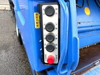 いすゞエルフパッカー車（塵芥車）小型（2t・3t）[写真15]