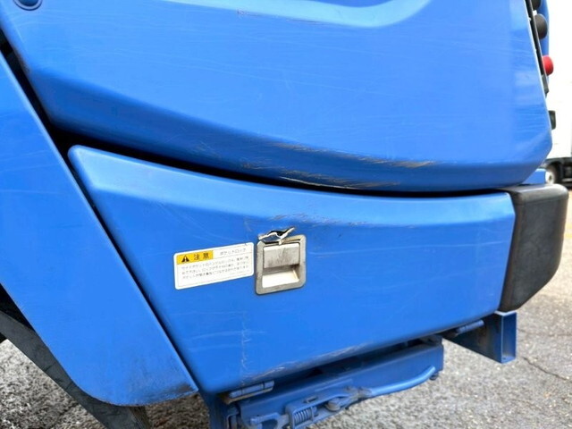 いすゞエルフパッカー車（塵芥車）小型（2t・3t）[写真27]