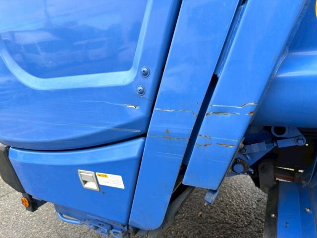 いすゞエルフパッカー車（塵芥車）小型（2t・3t）[写真28]