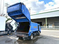 いすゞエルフパッカー車（塵芥車）小型（2t・3t）[写真07]