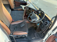 日野プロフィアトレーラーヘッド（トラクターヘッド）大型（10t）[写真21]