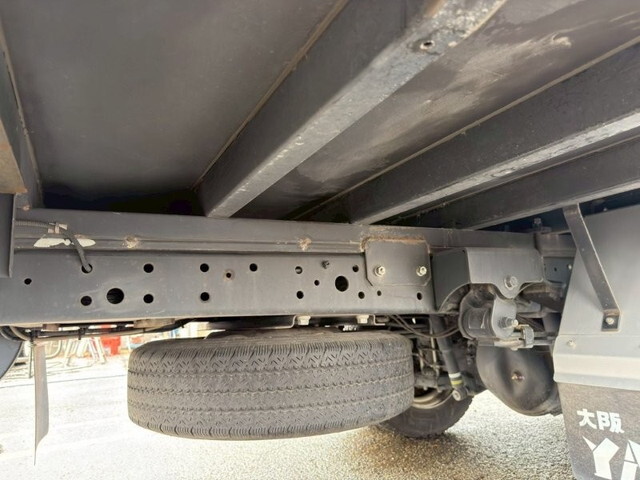 日野デュトロ幌ウイング小型（2t・3t）[写真15]