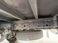 日野デュトロ幌ウイング小型（2t・3t）[写真17]