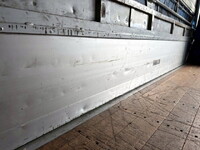 日野デュトロ幌ウイング小型（2t・3t）[写真23]