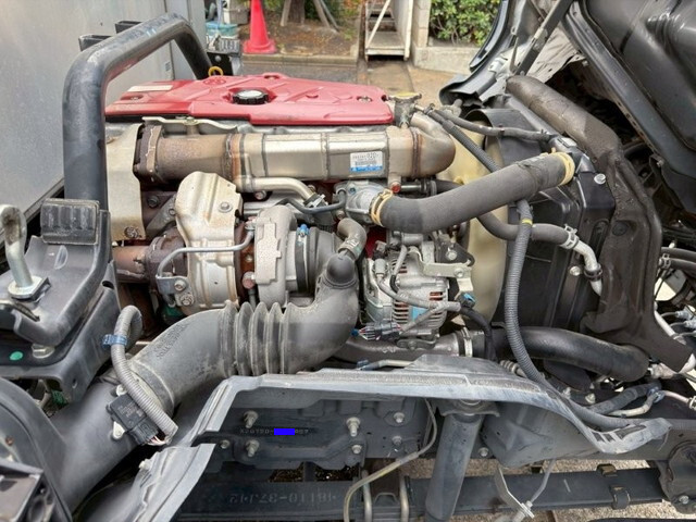 日野デュトロ幌ウイング小型（2t・3t）[写真26]