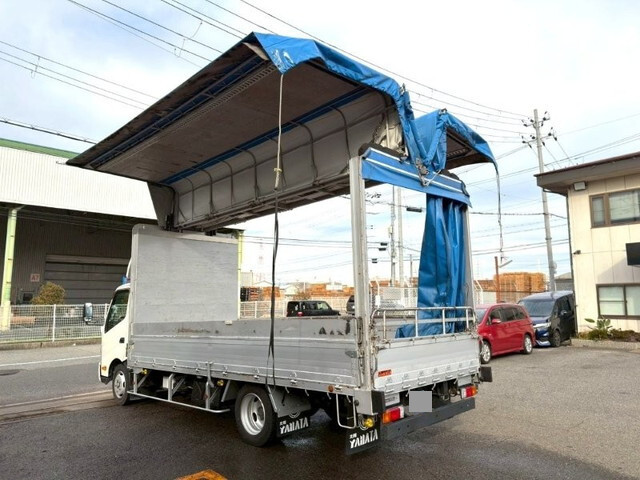 日野デュトロ幌ウイング小型（2t・3t）[写真08]