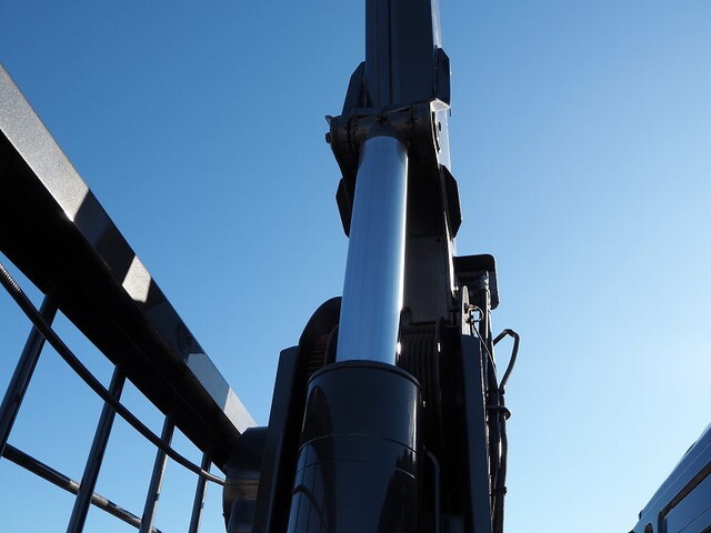 三菱ふそうファイタークレーン4段中型（4t）[写真12]