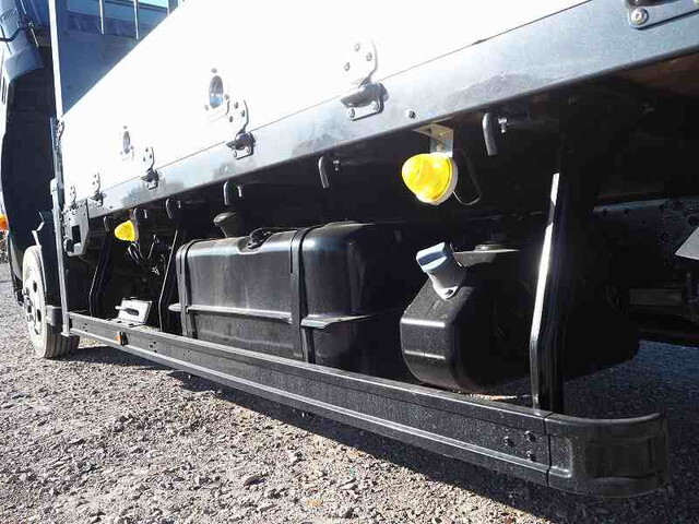 三菱ふそうファイタークレーン4段中型（4t）[写真28]