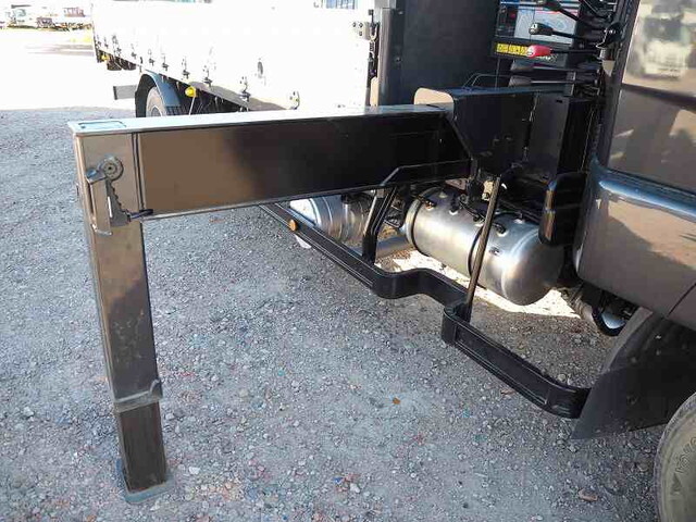 三菱ふそうファイタークレーン4段中型（4t）[写真09]