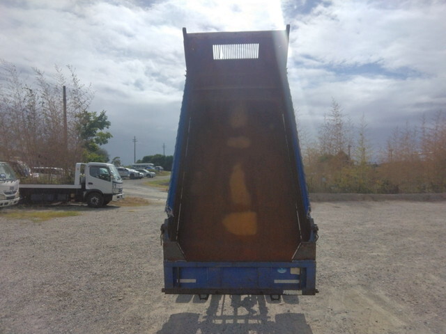 三菱ふそうキャンターダンプ小型（2t・3t）[写真12]