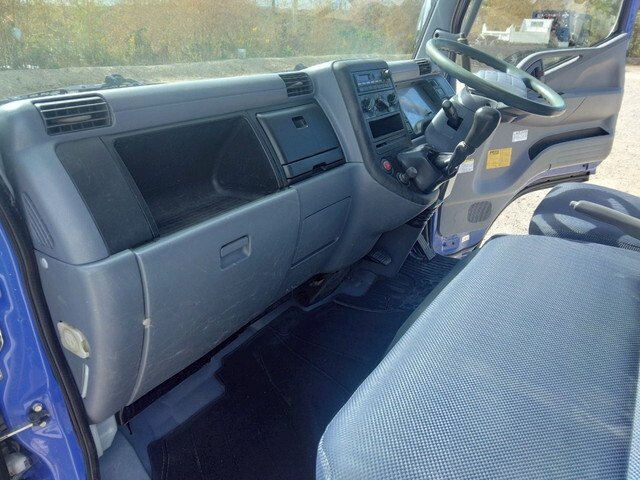 三菱ふそうキャンターダンプ小型（2t・3t）[写真32]