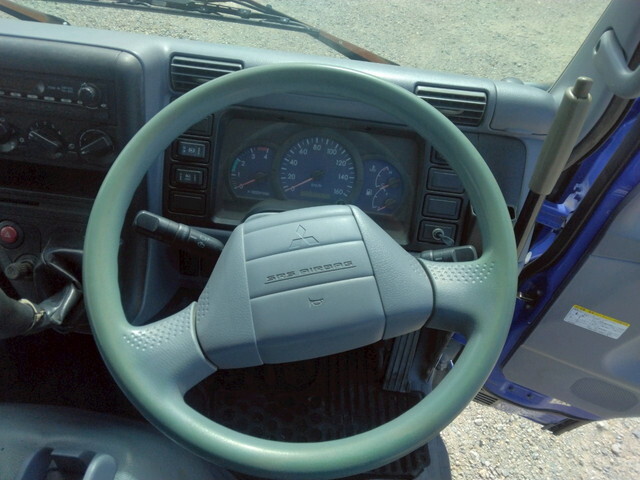 三菱ふそうキャンターダンプ小型（2t・3t）[写真33]