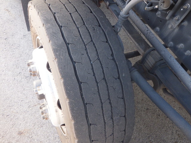 日野プロフィアアルミウイング大型（10t）[写真30]