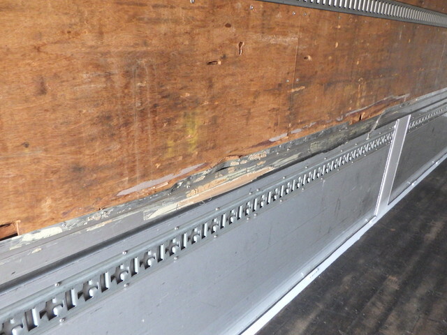 日野プロフィアアルミウイング大型（10t）[写真10]