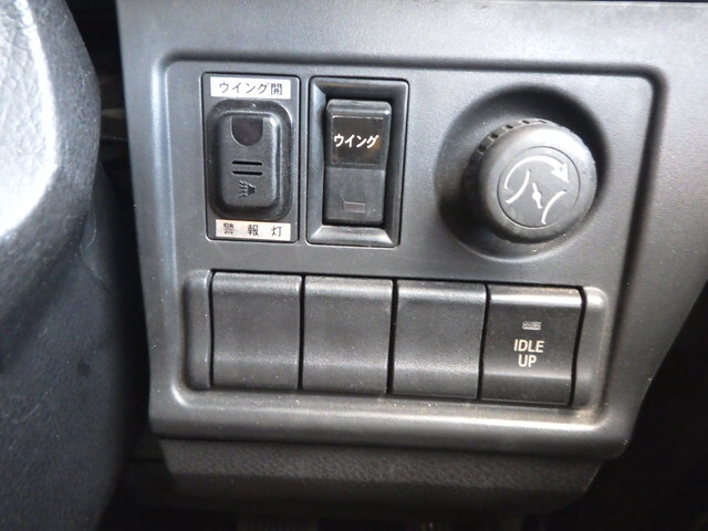 日野プロフィアアルミウイング大型（10t）[写真19]