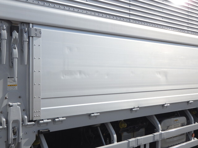 日野プロフィアアルミウイング大型（10t）[写真37]