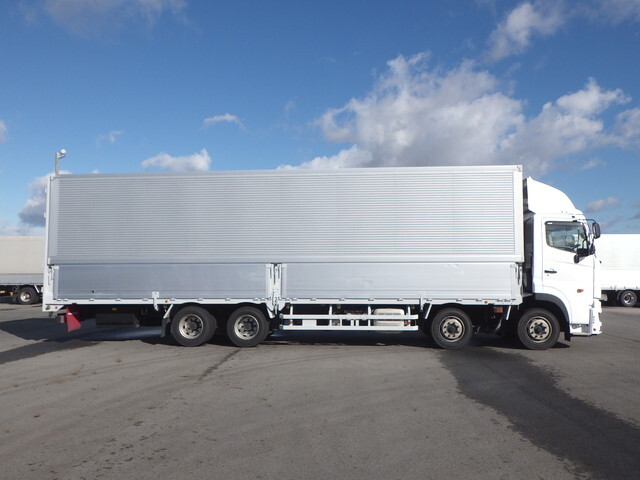 日野プロフィアアルミウイング大型（10t）[写真05]