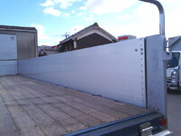 三菱ふそうファイターアルミブロック中型（4t）[写真18]