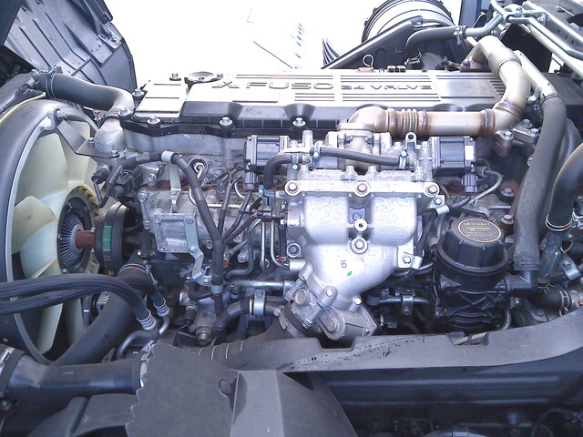 三菱ふそうファイターアルミブロック中型（4t）[写真35]