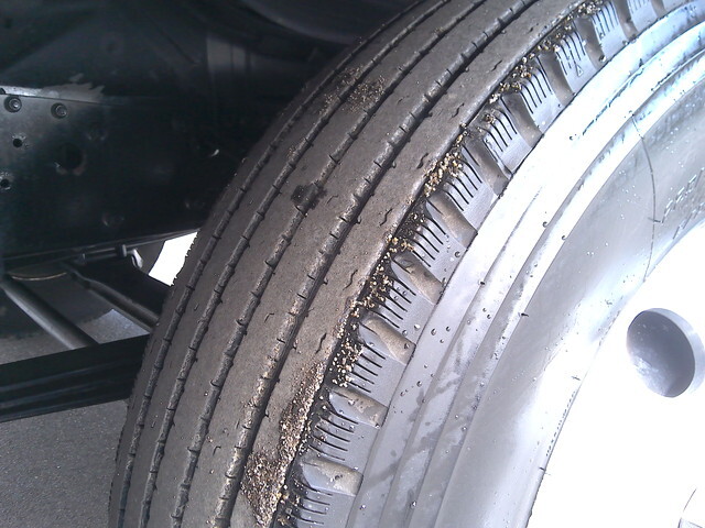 三菱ふそうファイターアルミブロック中型（4t）[写真07]