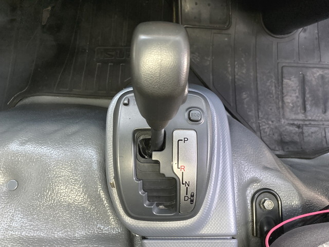 いすゞエルフアルミバン小型（2t・3t）[写真17]