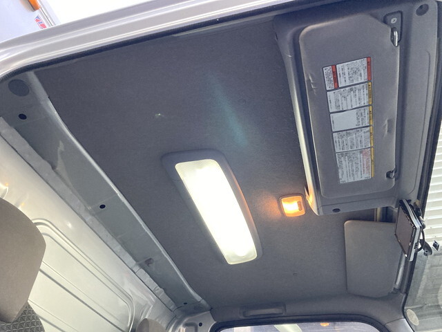 いすゞエルフアルミバン小型（2t・3t）[写真18]