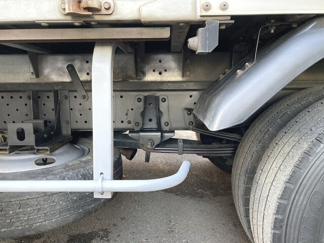 いすゞエルフアルミバン小型（2t・3t）[写真29]