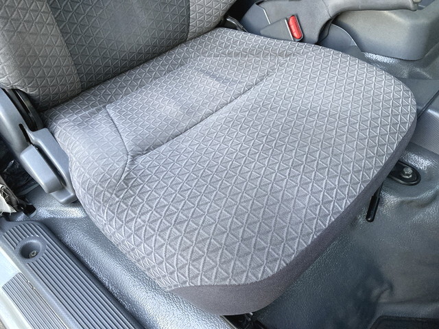 いすゞエルフアルミバン小型（2t・3t）[写真33]