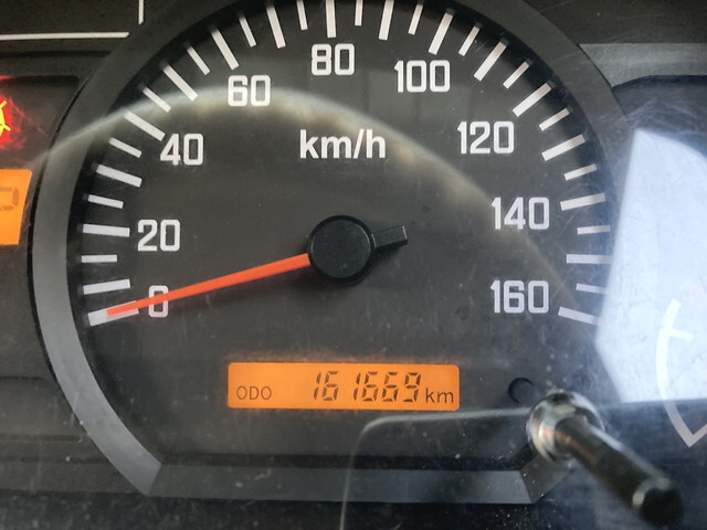 いすゞエルフアルミバン小型（2t・3t）[写真40]