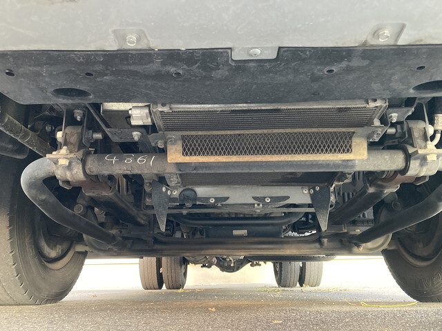 いすゞエルフアルミバン小型（2t・3t）[写真07]